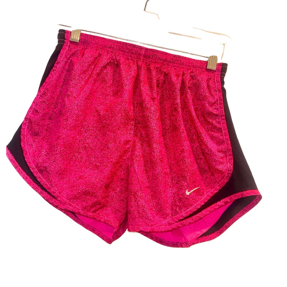 Nike Dri Fit pink black lined athletic shorts women’s size small
